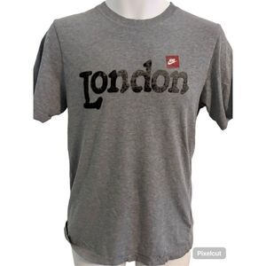 Nike London Gray Cotton Short Sleeve T-Shirt. Size Small